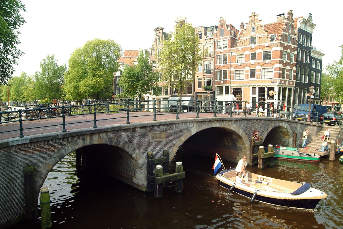 Amsterdam_il-ponte-brouwersgracht