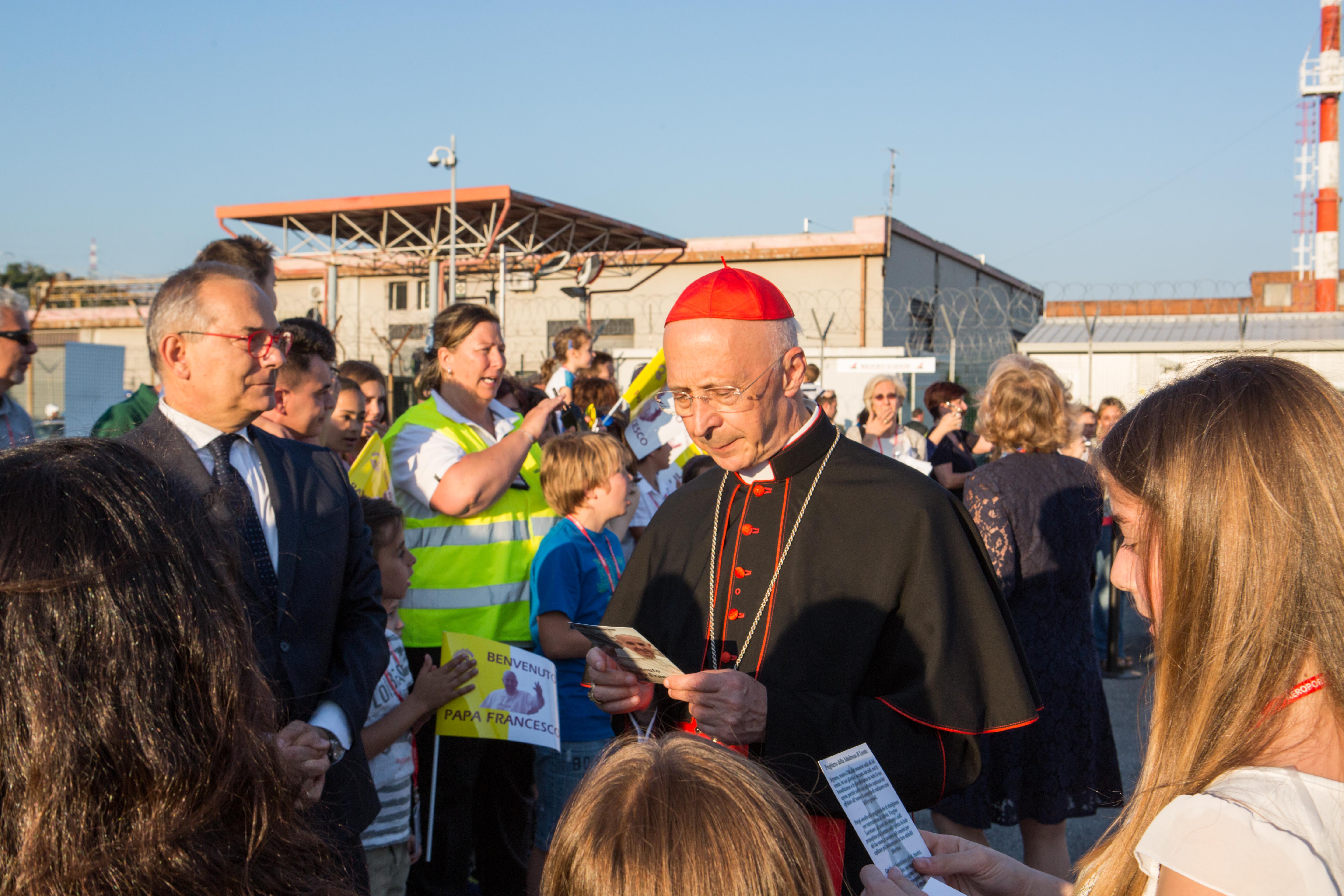 Papa Francesco in Aeroporto 27-5-2017 (1)