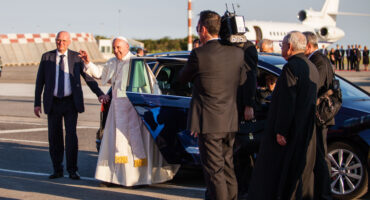 Papa Francesco in Aeroporto 27-5-2017 (13)