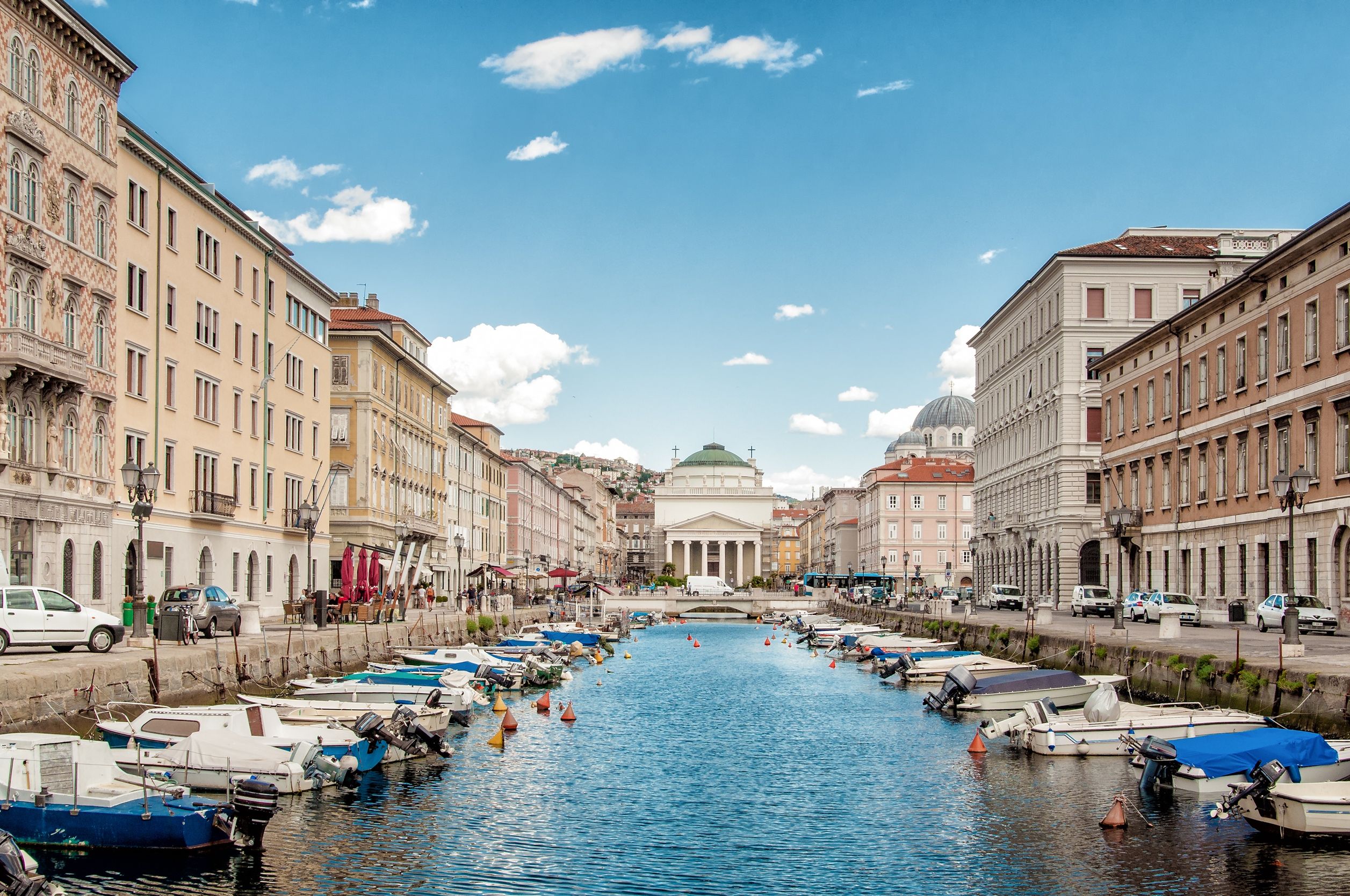 17723349 - canal grande in trieste, italy