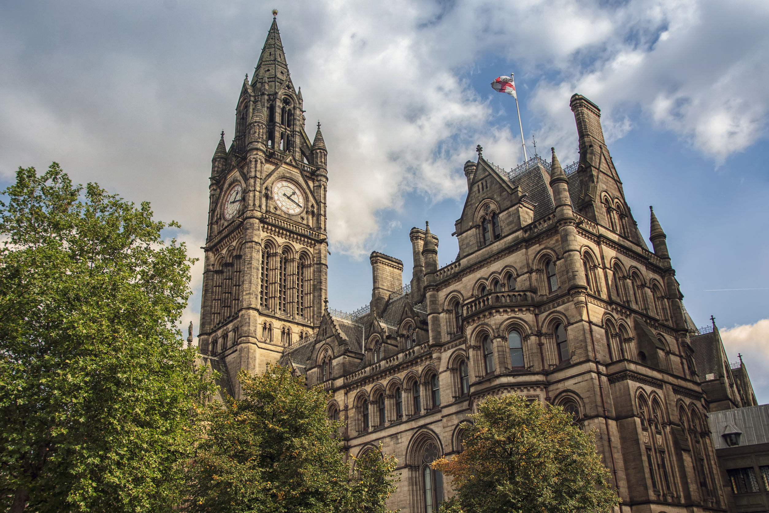 32820348 - manchester town hall, uk