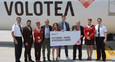 Milionesimo passeggero Volotea a Genova 5-6-2018 LR
