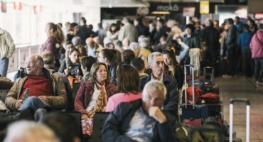 Passeggeri in aeroporto (1)